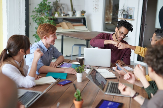 The Difference Between Net Income and Operating Income